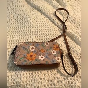 Nine West Madelain Camera crossbody handbag